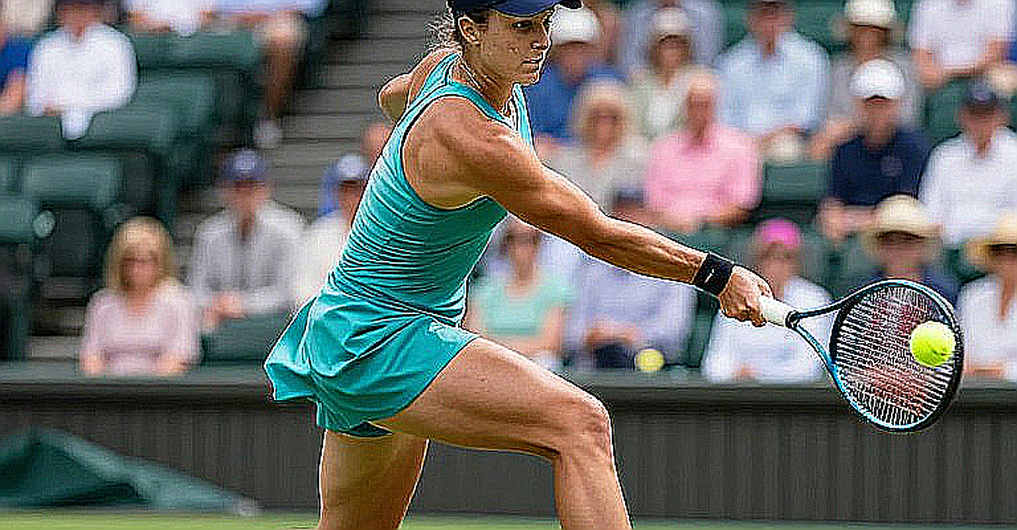 Cú giao bóng cắt ở match point thứ ba: Davidovich Fokina hạ Zverev, chung kết Thượng Hải thành chuyện nội bộ Tây Ban Nha